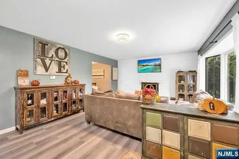 717 Orange Court River Vale NJ 07675