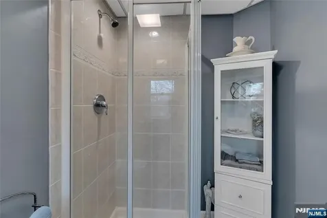 85 Larsen Road West Milford NJ 07480