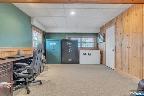 85 Larsen Road West Milford NJ 07480