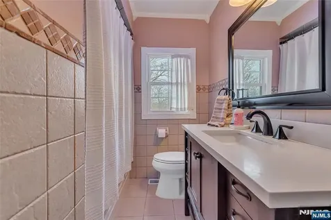 85 Larsen Road West Milford NJ 07480