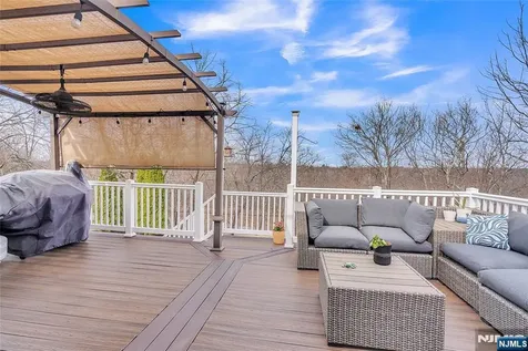 85 Larsen Road West Milford NJ 07480