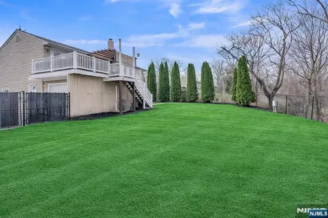 85 Larsen Road West Milford NJ 07480