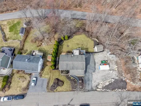 85 Larsen Road West Milford NJ 07480