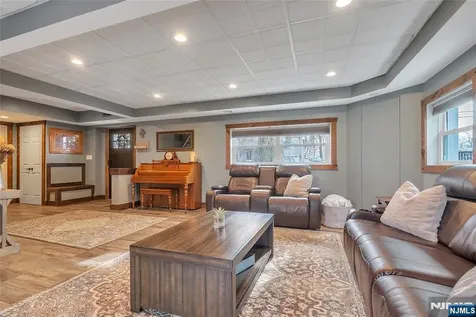 85 Larsen Road West Milford NJ 07480