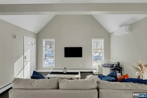 3 Redmans Drive Jefferson Township NJ 07438