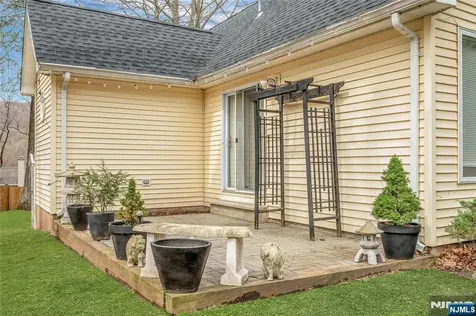 3 Redmans Drive Jefferson Township NJ 07438