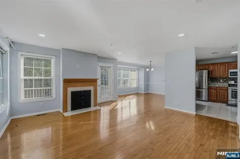 2 Marina Drive Bayonne NJ 07002