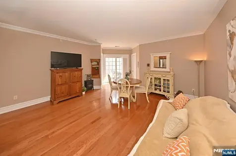 2303 Rio Vista Lane Northvale NJ 07647