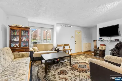 271 Outwater Lane Saddle Brook NJ 07663
