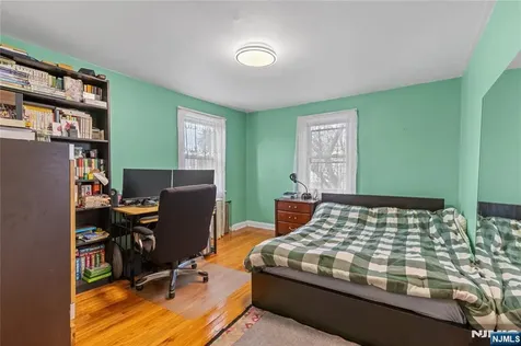 271 Outwater Lane Saddle Brook NJ 07663