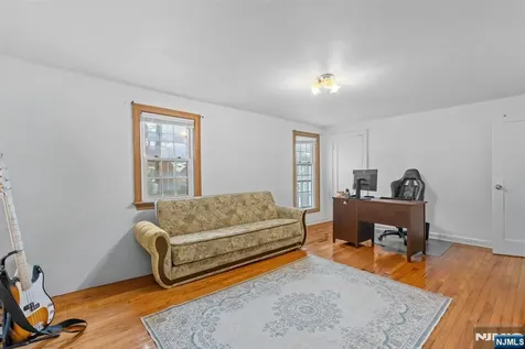 271 Outwater Lane Saddle Brook NJ 07663
