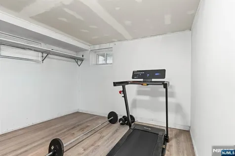 271 Outwater Lane Saddle Brook NJ 07663