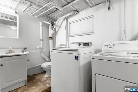 271 Outwater Lane Saddle Brook NJ 07663