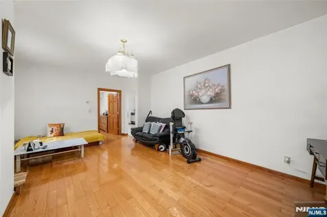 539 Bergen Boulevard Ridgefield NJ 07657