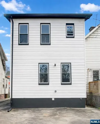 88 Paine Avenue Irvington NJ 07111