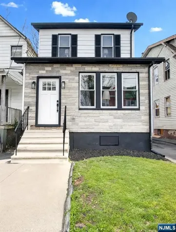 88 Paine Avenue Irvington NJ 07111