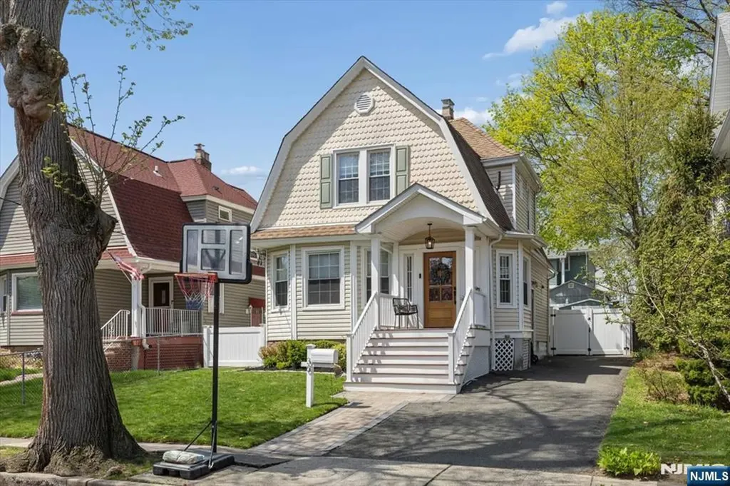 36 Hasbrouck Place Rutherford NJ 07070