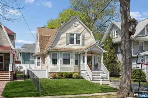 36 Hasbrouck Place Rutherford NJ 07070