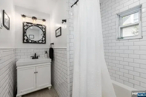 36 Hasbrouck Place Rutherford NJ 07070