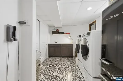 36 Hasbrouck Place Rutherford NJ 07070