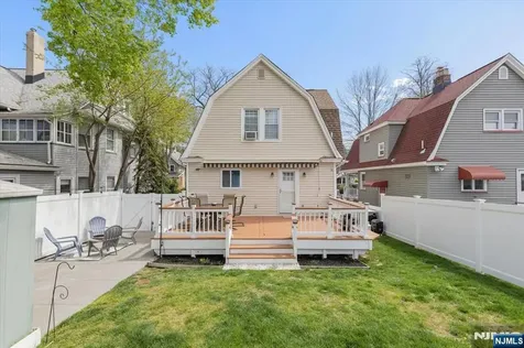 36 Hasbrouck Place Rutherford NJ 07070