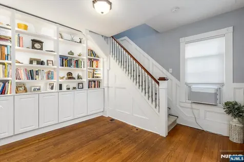 36 Hasbrouck Place Rutherford NJ 07070