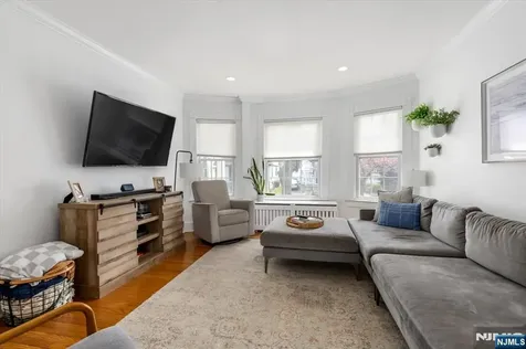 36 Hasbrouck Place Rutherford NJ 07070