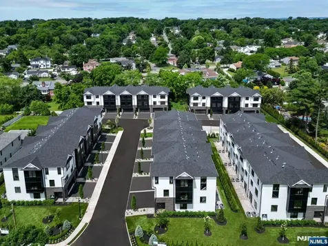 28 Skye Drive Paramus NJ 07652