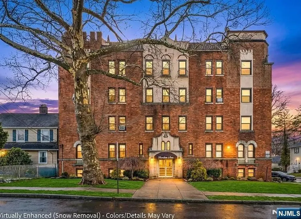 303 Hamilton Place Hackensack NJ 07601