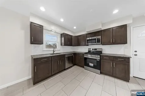 11 Sibel Court Woodland Park NJ 07424