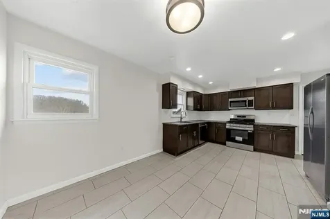 11 Sibel Court Woodland Park NJ 07424