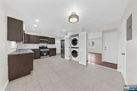 11 Sibel Court Woodland Park NJ 07424