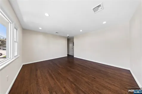 11 Sibel Court Woodland Park NJ 07424
