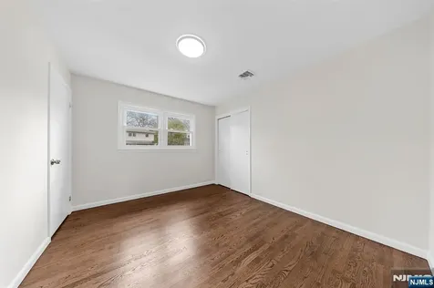 11 Sibel Court Woodland Park NJ 07424