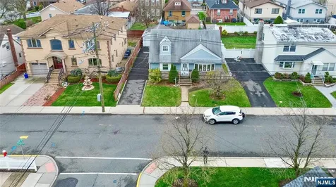 133 Franklin Street Secaucus NJ 07094