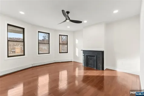 633 Lafayette Avenue Hawthorne NJ 07506