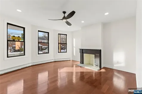 633 Lafayette Avenue Hawthorne NJ 07506