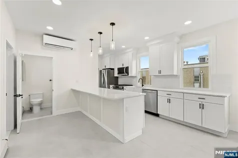 633 Lafayette Avenue Hawthorne NJ 07506