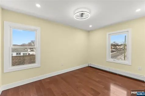 633 Lafayette Avenue Hawthorne NJ 07506