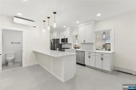 633 Lafayette Avenue Hawthorne NJ 07506