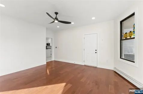 633 Lafayette Avenue Hawthorne NJ 07506