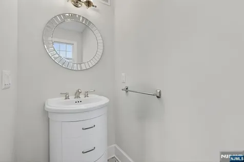 20 Parkview Drive Millburn NJ 07041