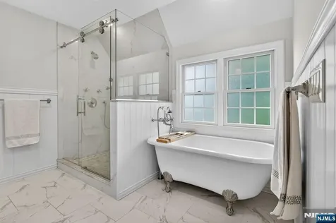 20 Parkview Drive Millburn NJ 07041