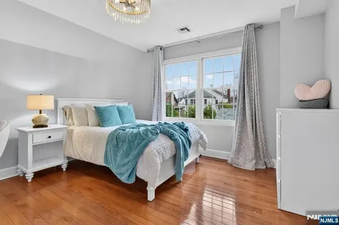 20 Parkview Drive Millburn NJ 07041