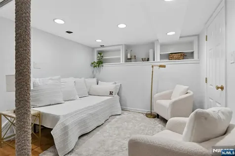 20 Parkview Drive Millburn NJ 07041