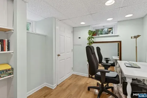 20 Parkview Drive Millburn NJ 07041