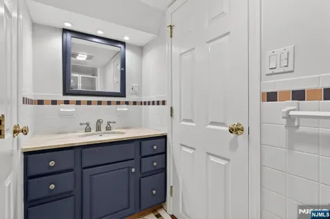 20 Parkview Drive Millburn NJ 07041