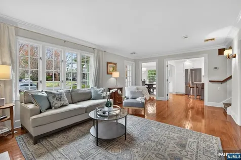 20 Parkview Drive Millburn NJ 07041