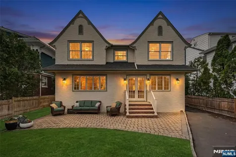 20 Parkview Drive Millburn NJ 07041
