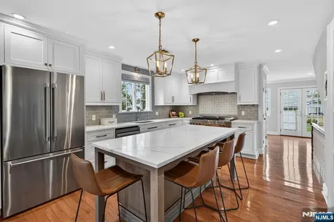 20 Parkview Drive Millburn NJ 07041